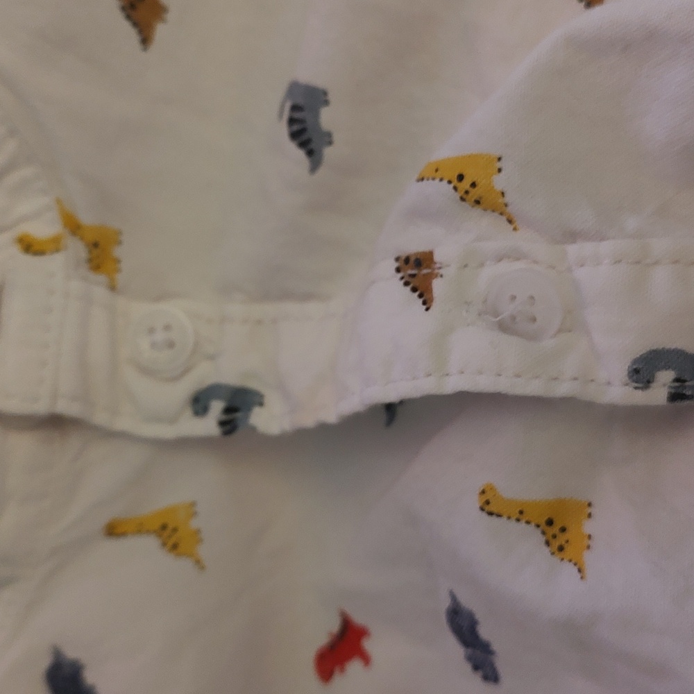 Donated. H and M Shirt Size 2-3 Years - Picture 3 of 4
